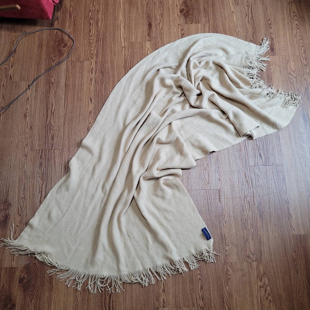 Large Scarf - Picture 5 of 6